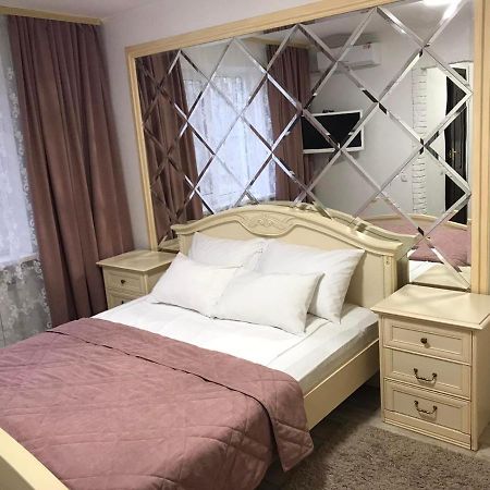 Enrico Hotel Dnyipropetrovszk Kültér fotó