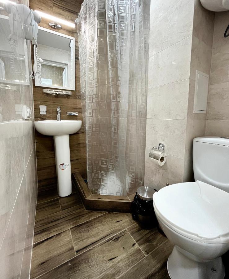 Enrico Hotel Dnyipropetrovszk Kültér fotó